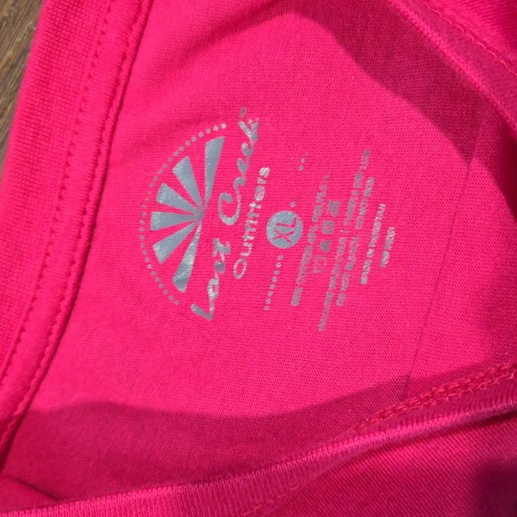 LOST CREEK OUTFITTERS chicken graphic tshirt.   #6299 - Picture 5 of 5